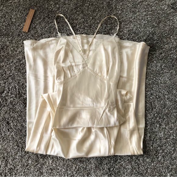 Reformation Maysen Silk Dress - Fior Di Latte - Picture 4 of 9